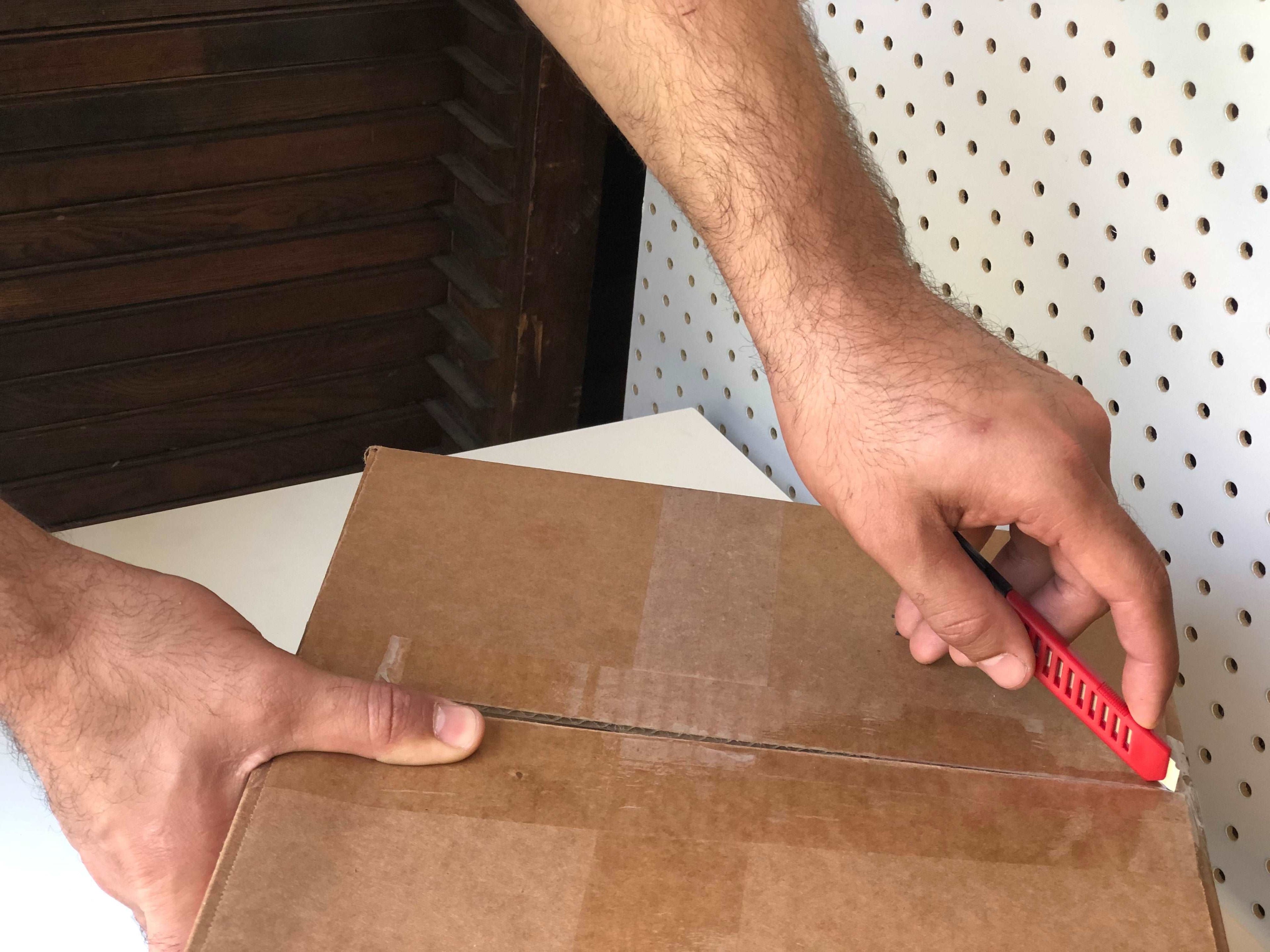 144 Stück Haushalts-Tool-Kit mit 4,8V Kabellos Schraubendreher - DT8422