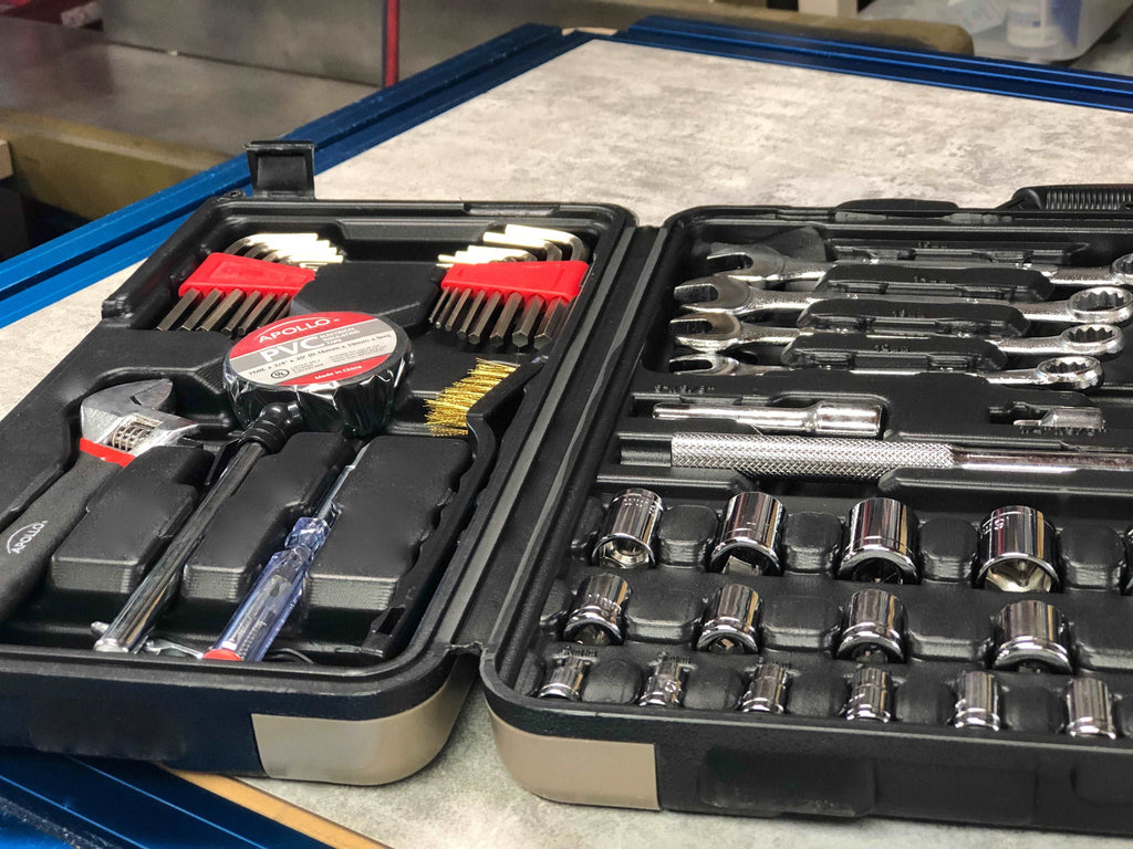 101 Stück mechanisches Werkzeug-Set für Fahrzeug- und Hauswartung, Straßenrand Notfälle SAE und metrisches Werkzeug-Set für Auto, Boot, Wohnmobil, Fahrräder - DT0006