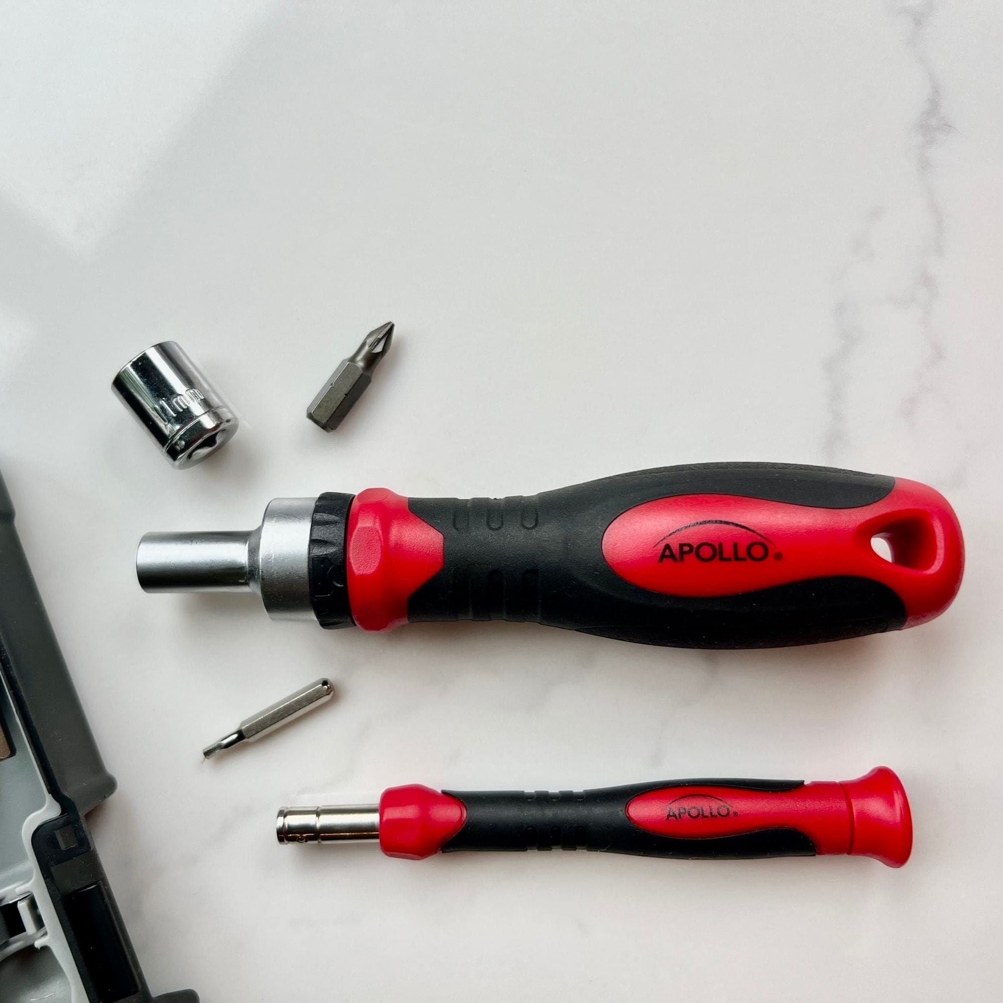 55 Stück metrisches Werkzeugset mit Ratcheting Bit Driver, Precision Bit Driver und Bit Assortment - DT5024