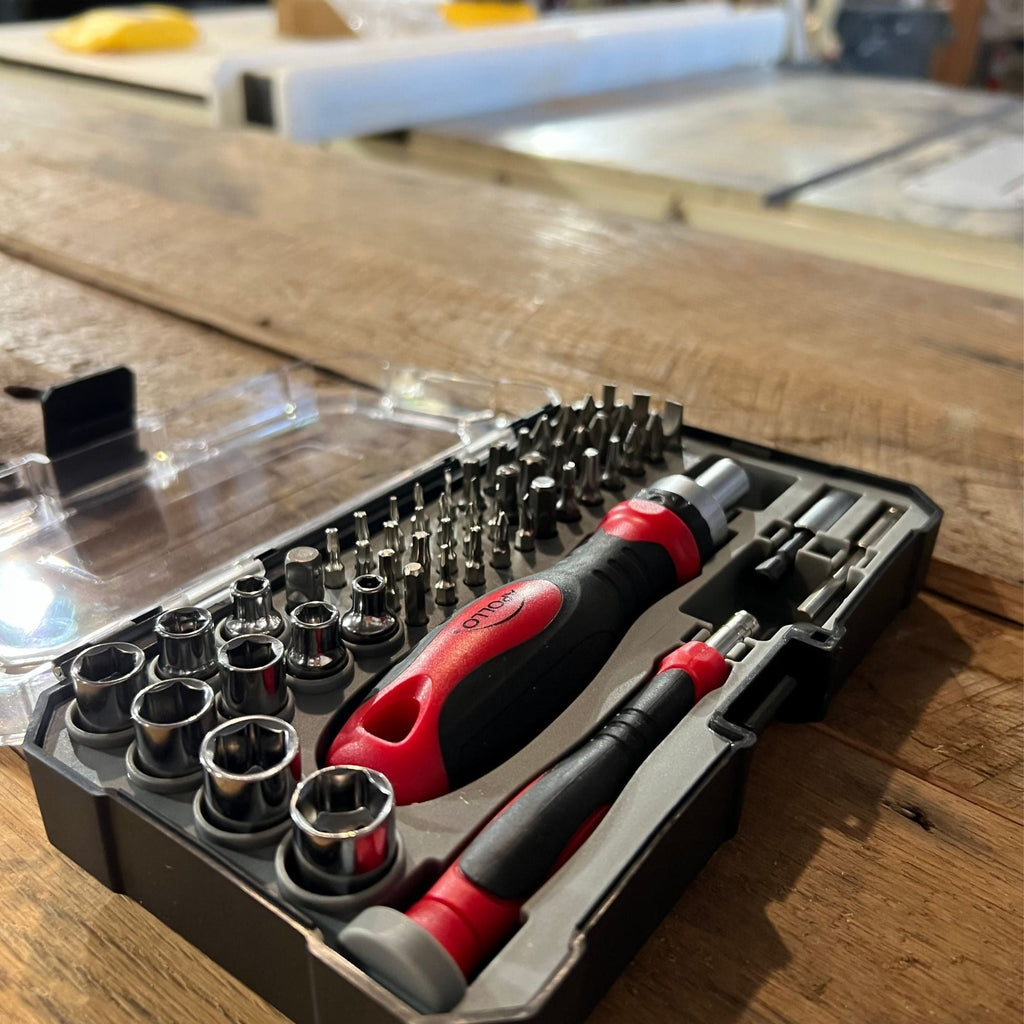 55 Stück metrisches Werkzeugset mit Ratcheting Bit Driver, Precision Bit Driver und Bit Assortment - DT5024