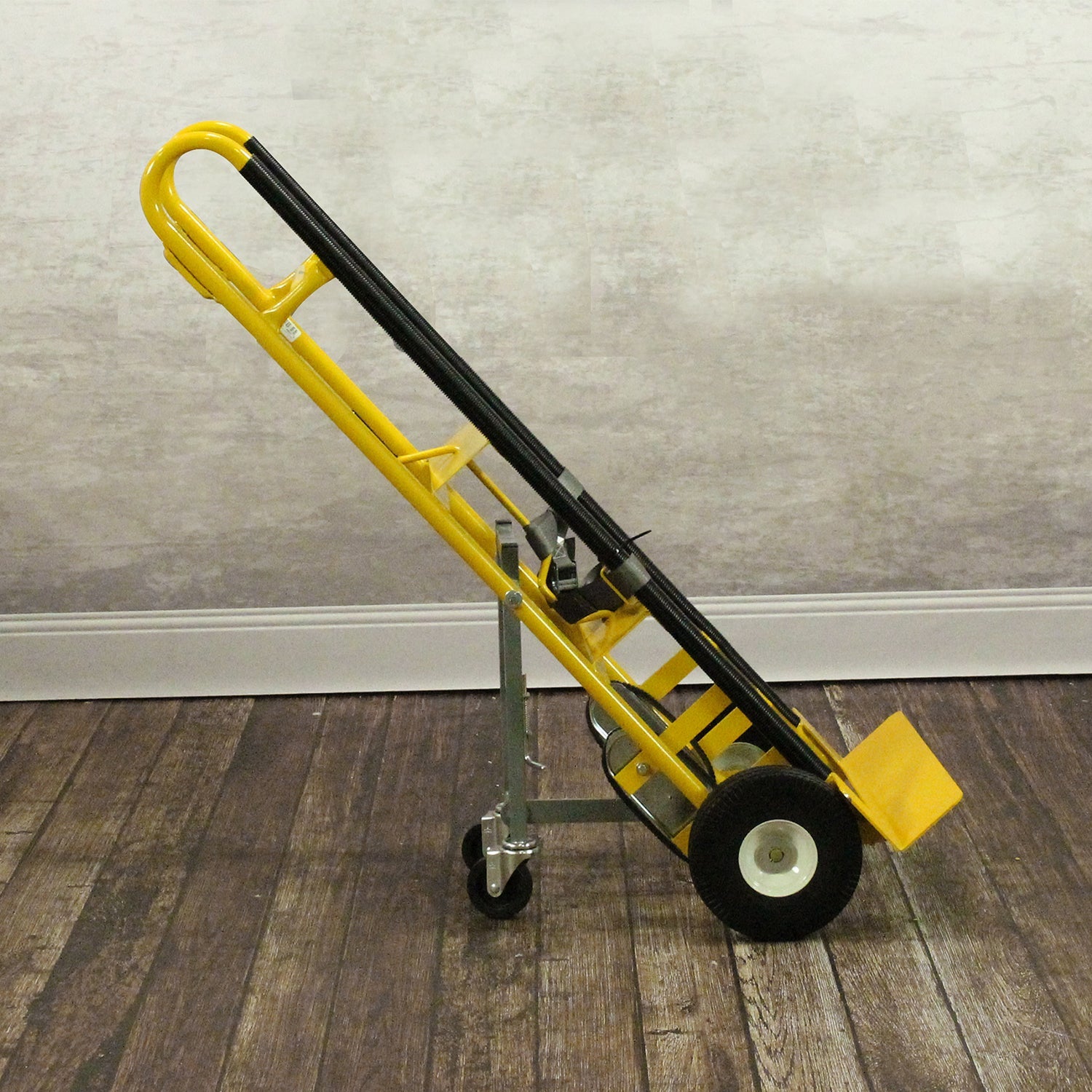 E-Track Hand Truck – 226,8 kg Kapazität mit Cinch Strap, 10' Flat-KOSTENLOS Reifen und Fold-Down Swivel Casters